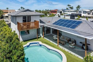 Pool - Mooloolaba Canal Retreat with Pool, Sleeps 12 (Mooloolaba)