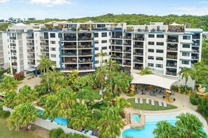 Exterior - 2 BR Ocean-view apartment at Mirage Resort (Alexandra Headland)