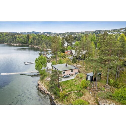 Waterfront Retreat - Frontline Oslofjord | Small boat included | Fireplace