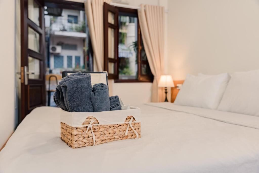 Estúdio clássico, sacada, vista para a cidade