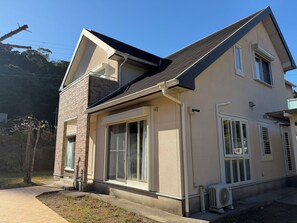 Exterior - Guesthouse Daimonzaka, the closest inn to Kumano Kodo (那智勝浦町)