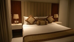 Deluxe Double Room, Balcony, City View - Cyrus One By Trivelles (Islamabad)