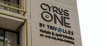 Cyrus One By Trivelles