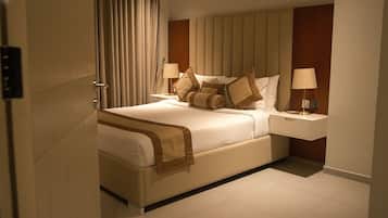 Deluxe Double Room, Balcony, City View