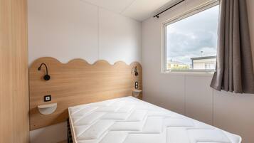 Chalet | 3 bedrooms, individually furnished, bed sheets