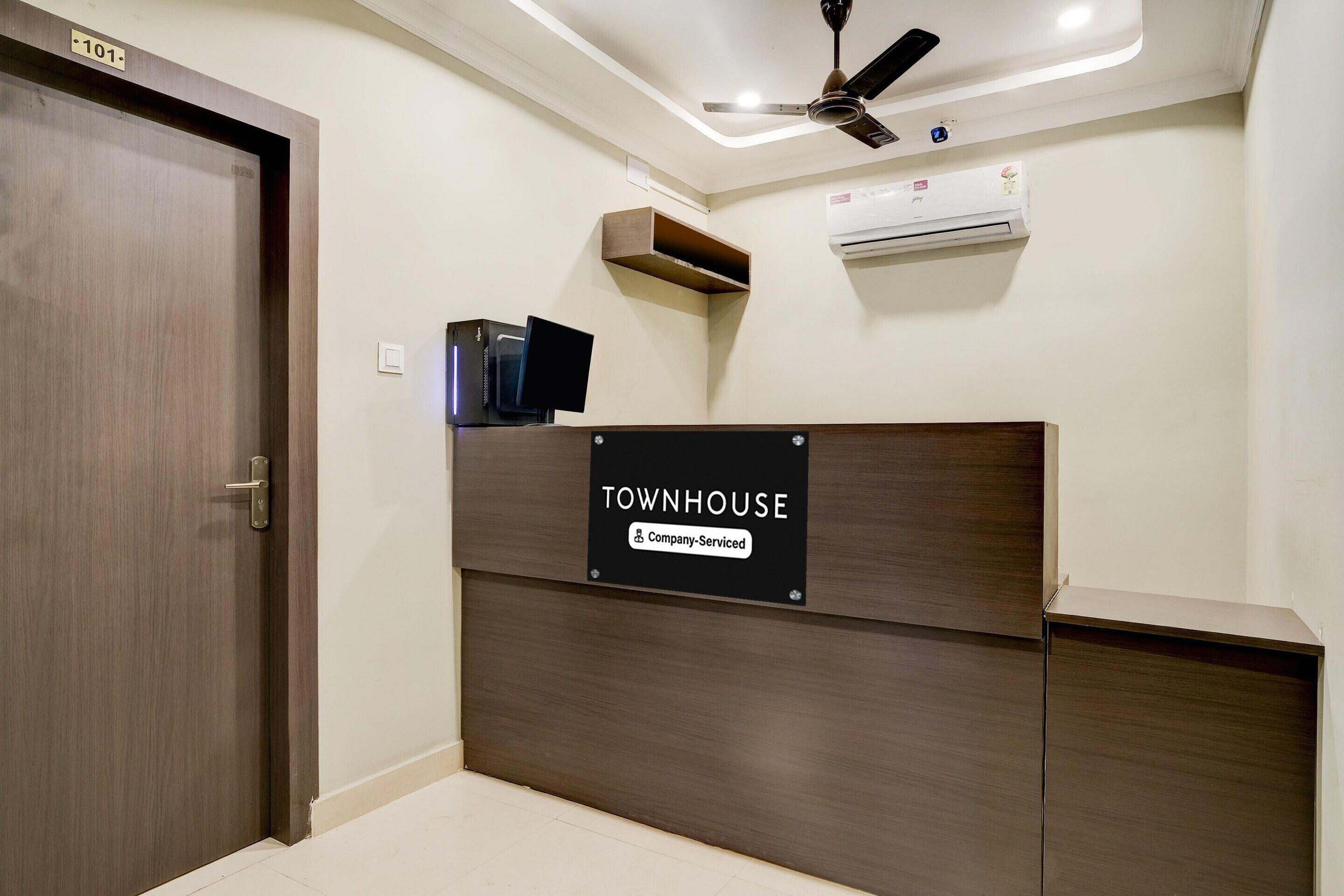 独立别墅 | 前台