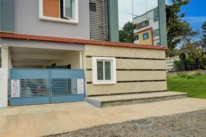 하우스 | 리셉션