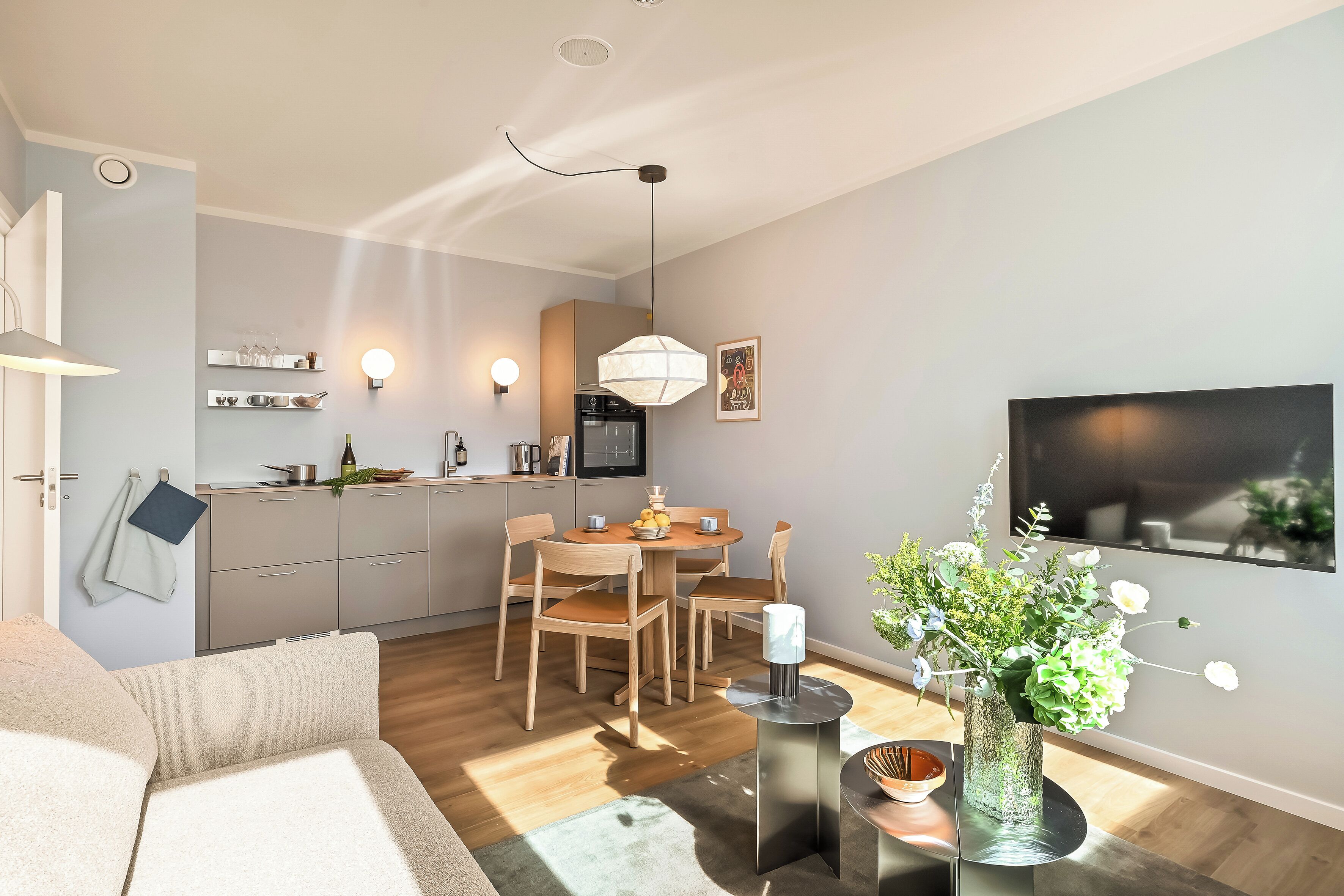 Deluxe Studio | Living area