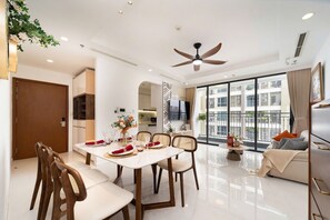 City Apartment, 2 Bedrooms | Living area - StayPay Apartment in VinhomesCentralPark (Tp.HCM)