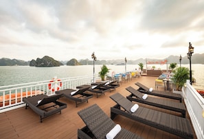 Property grounds - Cozy Bay Grand Cruise (Ha Long)
