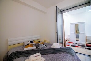 Bügeleisen/Bügelbrett, Reisekinderbett, kostenloses WLAN