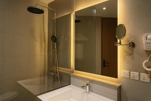 Bathroom - Alpirious Suites - Airport Corridor (Islamabad)