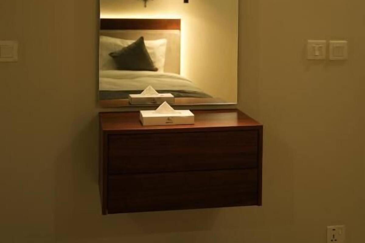 Deluxe Suite, Balcony, City View