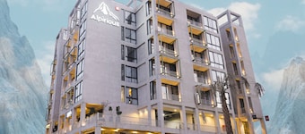 Alpirious Suites - Airport Corridor