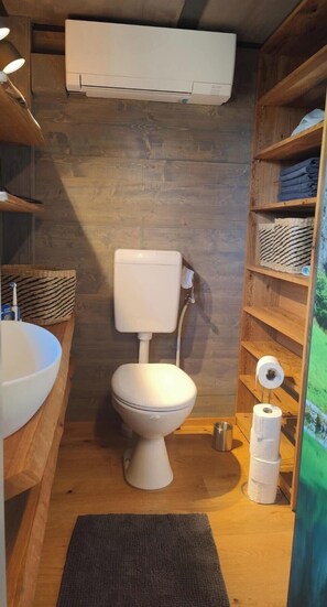 Apartemen | Kamar mandi