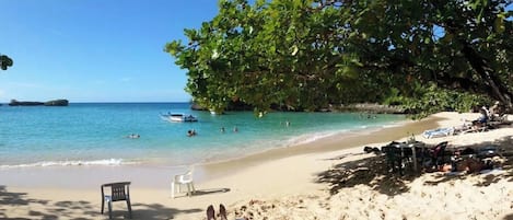 Apartment, 2 Bedrooms, Balcony, Garden View | Beach