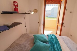 Bügeleisen/Bügelbrett, Reisekinderbett, kostenloses WLAN