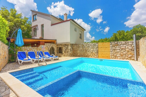 Nicht klassifiziertes Bild, 1 von 24, Schaltfläche