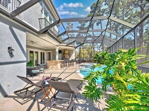 Outdoor dining - BEST Luxury Bradley Circle Beach House | Pool, Hot Tub, Elevator, Game Room, Walk to Beach (Hilton Head Island)
