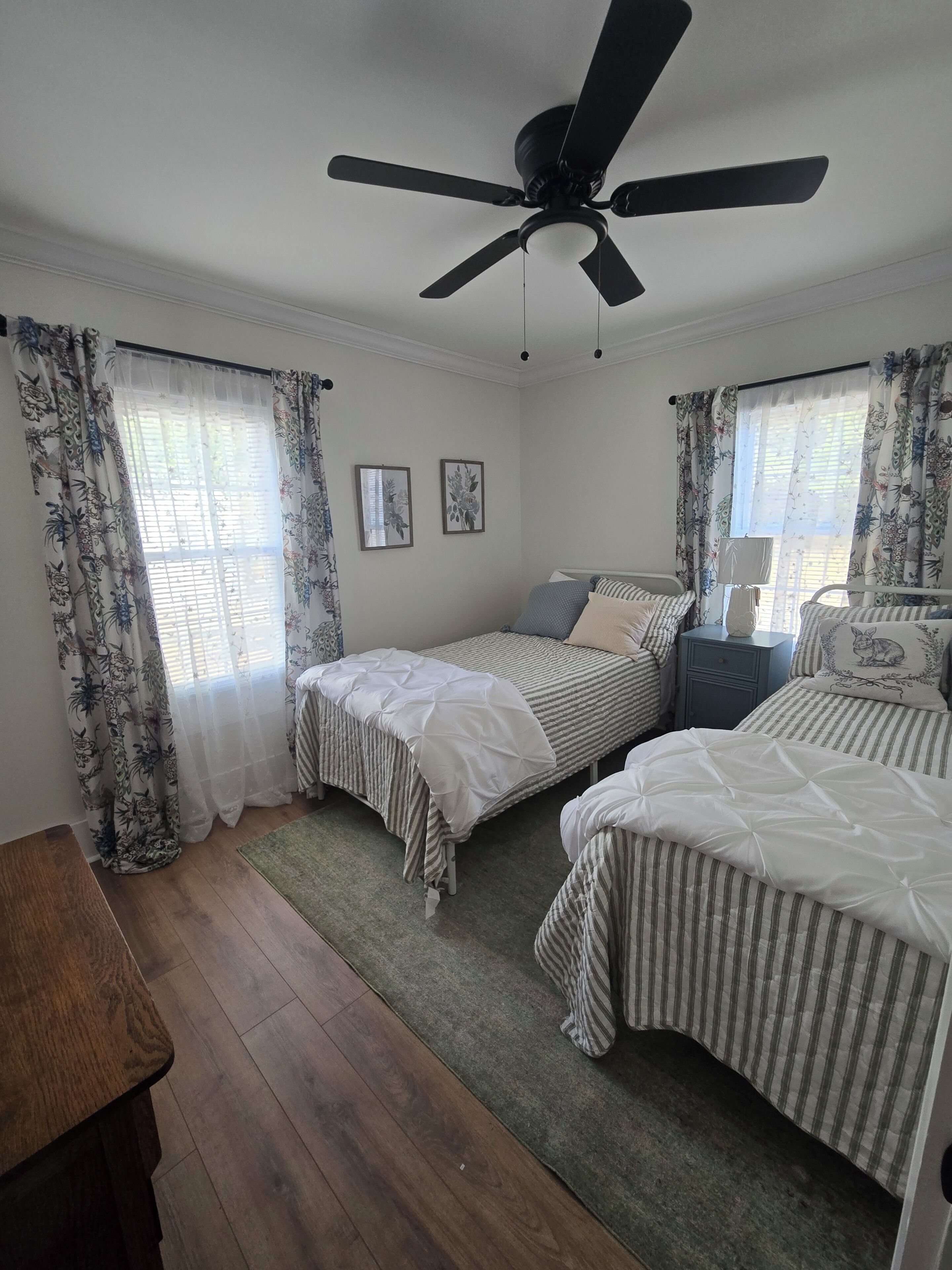 2 bedrooms, iron/ironing board, free WiFi, bed sheets