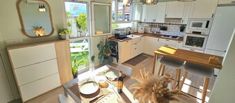 Quiet house directly on El Palmar beach - private path to the sea