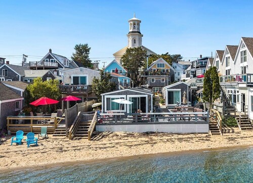 Cozy Coastal Cottage - Steps From Town & the Beach