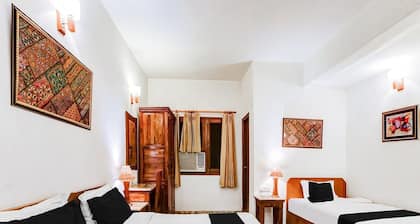 Hotel O Sansarchandra Road
