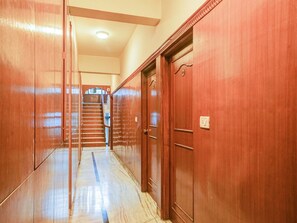 House | Interior - Hotel O Sansarchandra Road Luna Rosa (Jaipur)