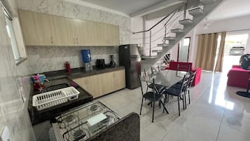 Apartamento clássico | Cozinha privada | Geladeira grande