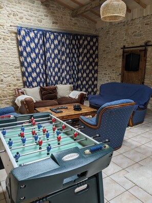 Games room - 3 charming self-contained gites-beautiful pool & games room; ideal for families (Saint-Georges-de-Noisné)