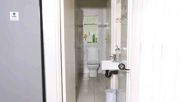 Comfort-Suite, Gartenblick | Badezimmer