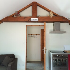 Interior - Chamonix, large apartment facing Mont Blanc, quiet and exceptional view, sleeps 4 (Chamonix-Mont-Blanc)