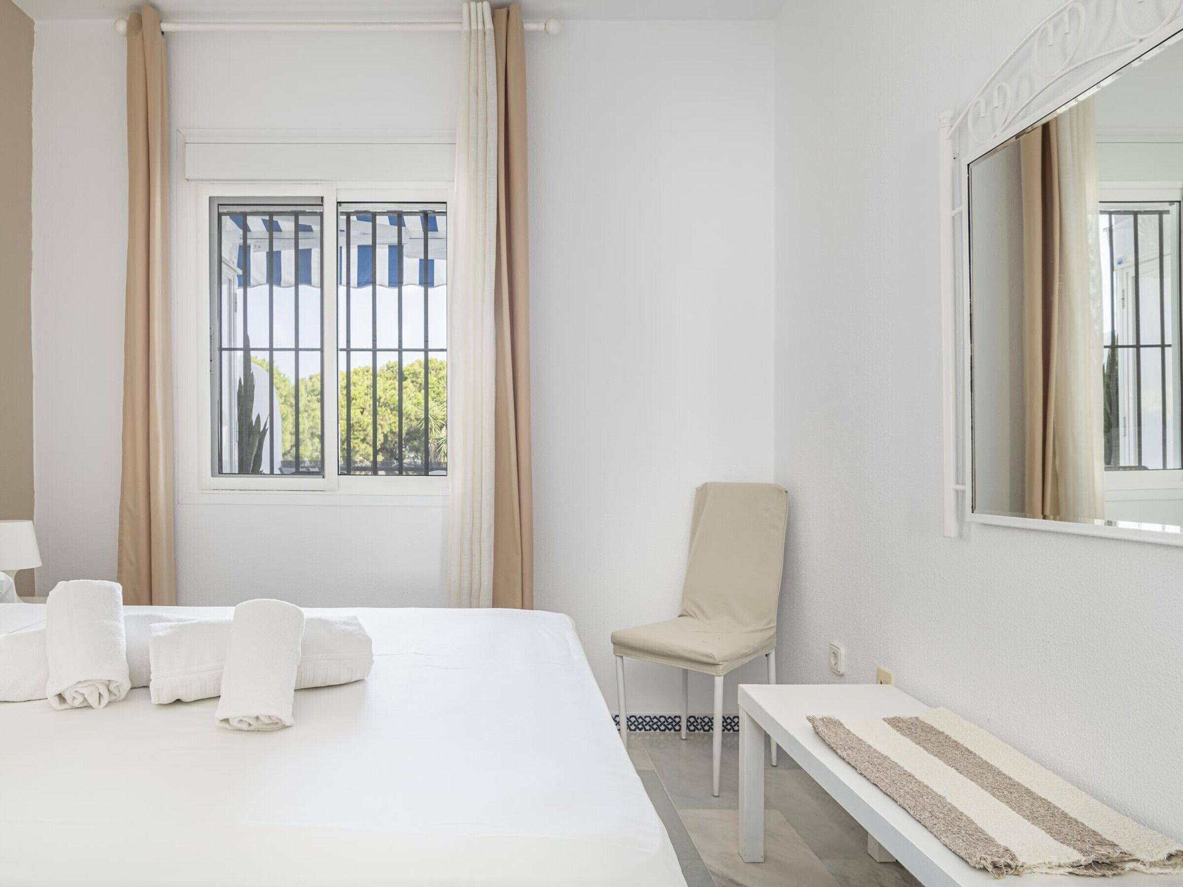 Wifi gratis y ropa de cama