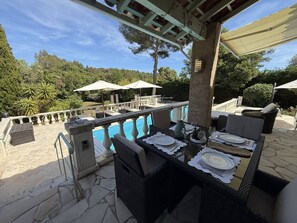 Outdoor dining - Charming house in quiet area - 8 guests (La Croix-Valmer)