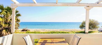 Beachfront Nest Memi Koroni-seaheaven House B1