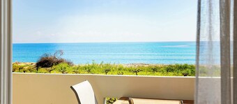 Beachfront Nest Memi Koroni-seaheaven House A1