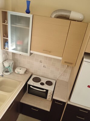 Apartment - Bussiness Maisonette Getaway 5 min From the Beach (Kymi-Aliveri)