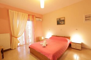 Apartment - Bussiness Maisonette Getaway 5 min From the Beach (Kymi-Aliveri)