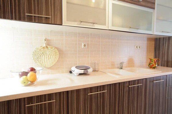 Apartment | 1 bedroom, Internet - Family Apartment Cozy Getaway 5 min From the Beach (Kymi-Aliveri)