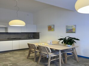 Apartment, 2 Schlafzimmer | Esszimmer
