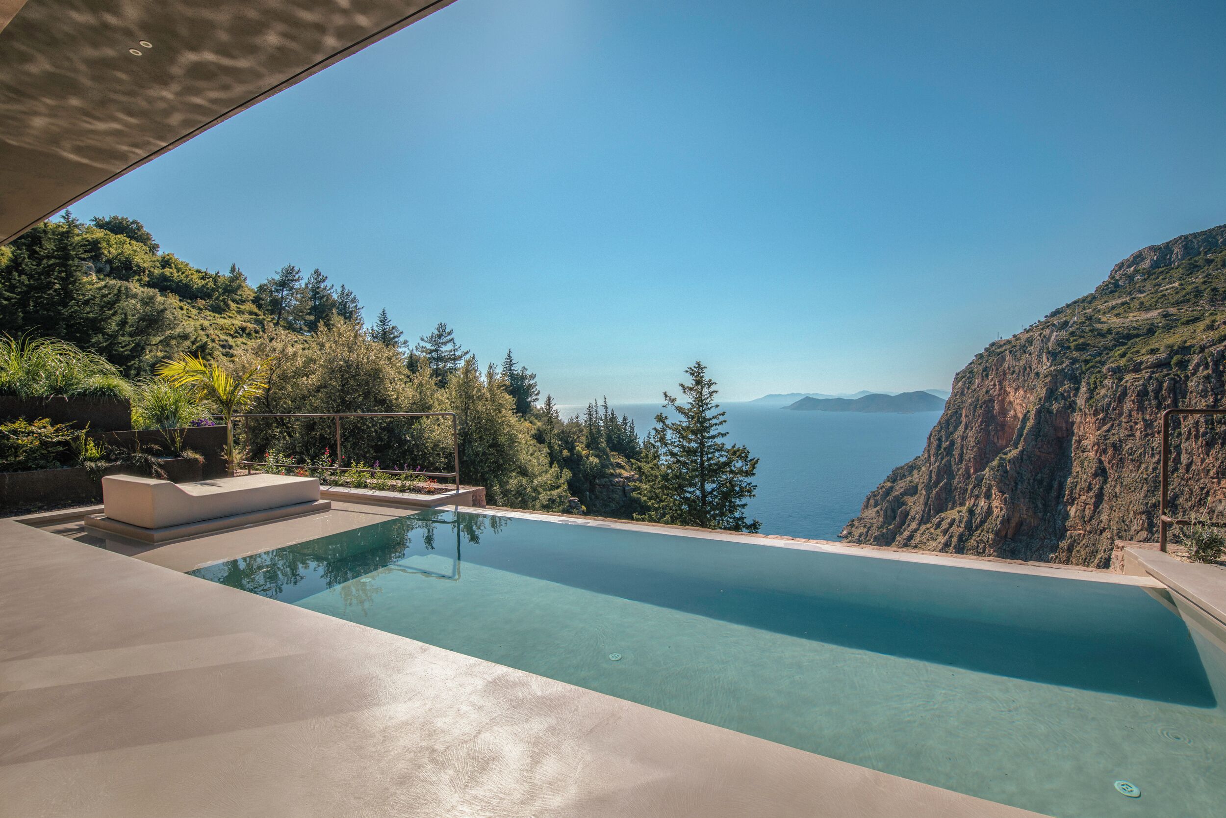 Valley Suite XL Sea View with Private Pool & Yard | Terrace/patio