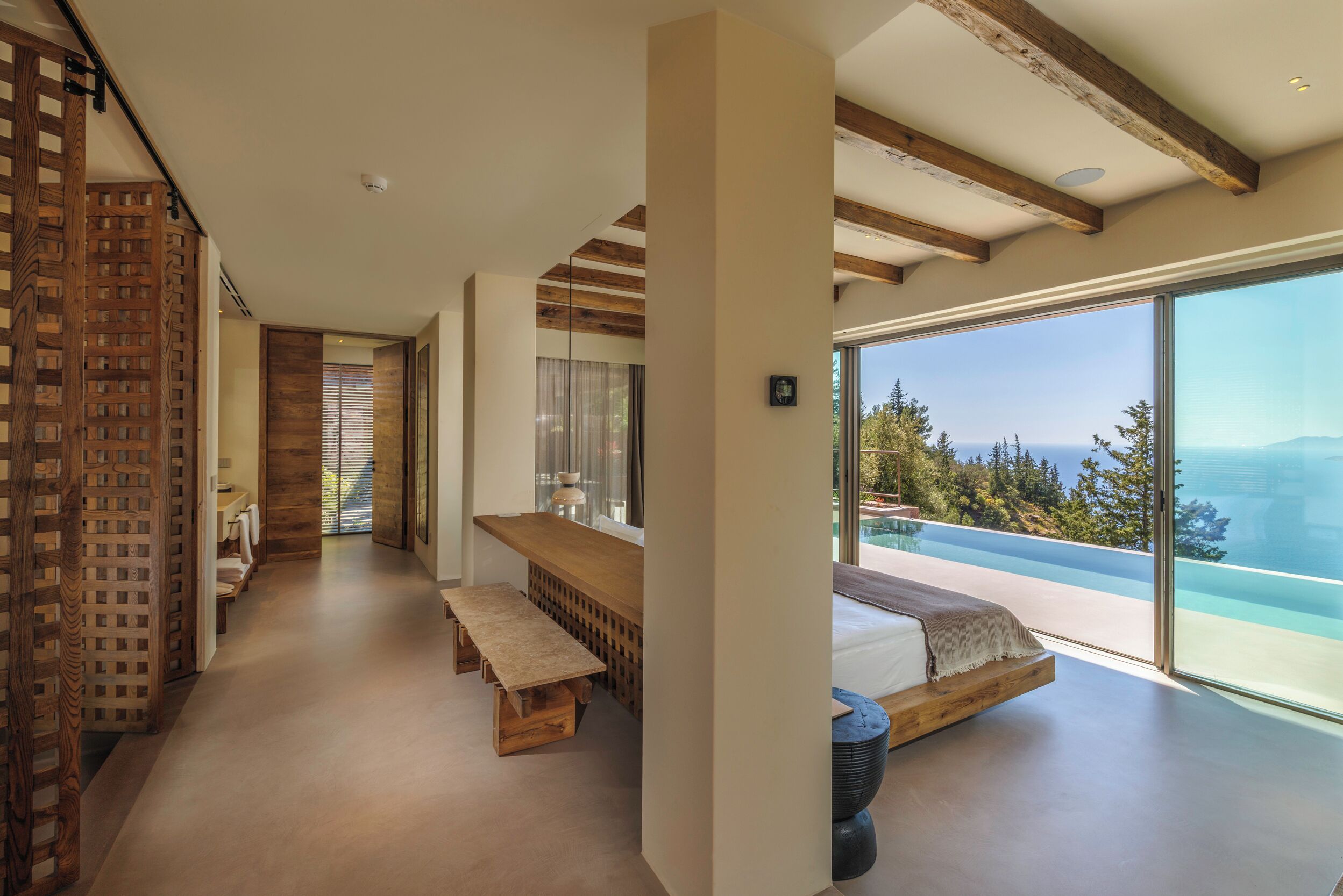 Valley Suite XL Sea View with Private Pool & Yard | In-room safe, blackout curtains, soundproofing, iron/ironing board