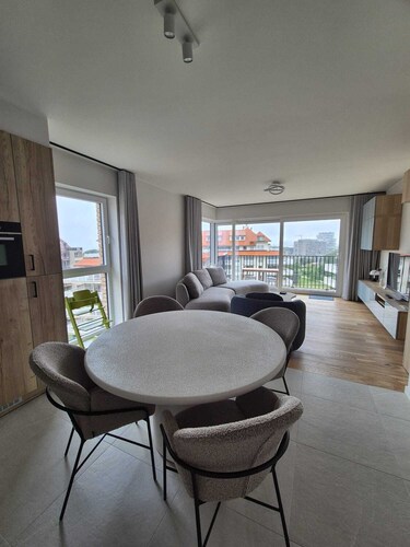 Stylish new construction apartment within walking distance to the sea - INCLUDING PARKING