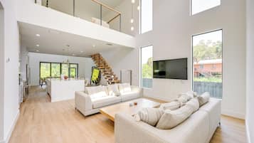 House (Multiple Bedrooms) | Interior