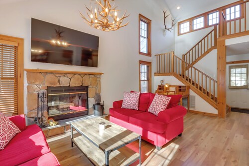 Near Slopes, Trails & Fun! Camelback Townhome