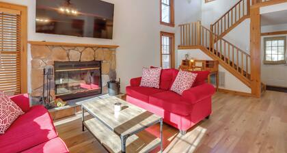 Near Slopes, Trails & Fun! Camelback Townhome