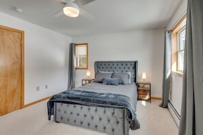 Interior - Walden Guest House on a Farm w/ Mountain View (West Danville)
