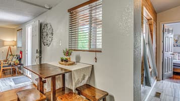 Rumah (2 Bedrooms) | Interior