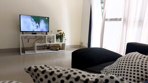 Living area - Large and bright apartment in Caballito, Buenos Aires for up to 5 people (Buenos Aires)