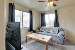 Apartment (1 Bedroom) | Interior - Home Near Reno Industrial Center & Med Centers (Sparks)